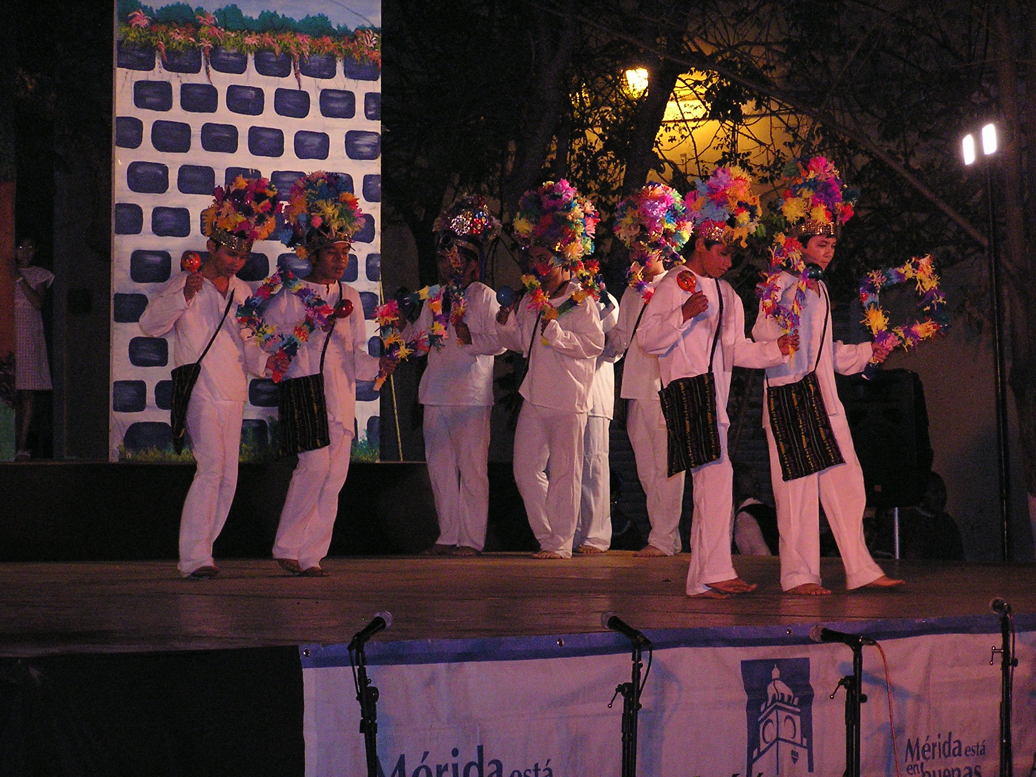 A dance for a religious ritual, Paseo de Montejo